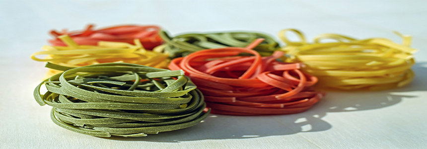 La química de colorantes y su función en los alimentos
