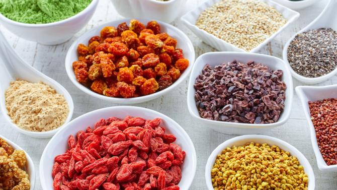 Como os superfoods estão sendo utilizados na indústria de alimentos e bebidas