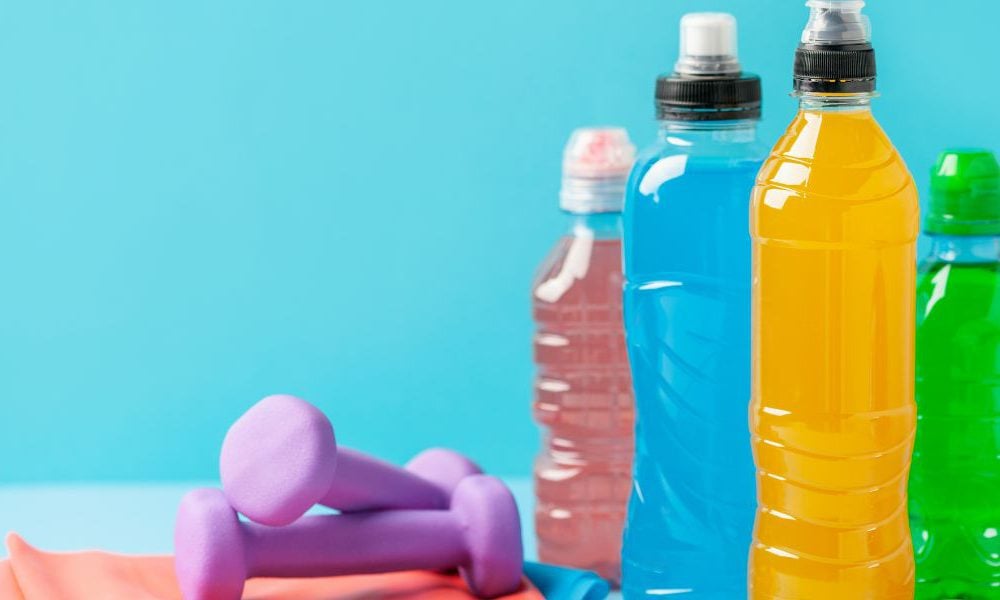 Mercado mundial de bebidas esportivas atrai consumidores diversificados